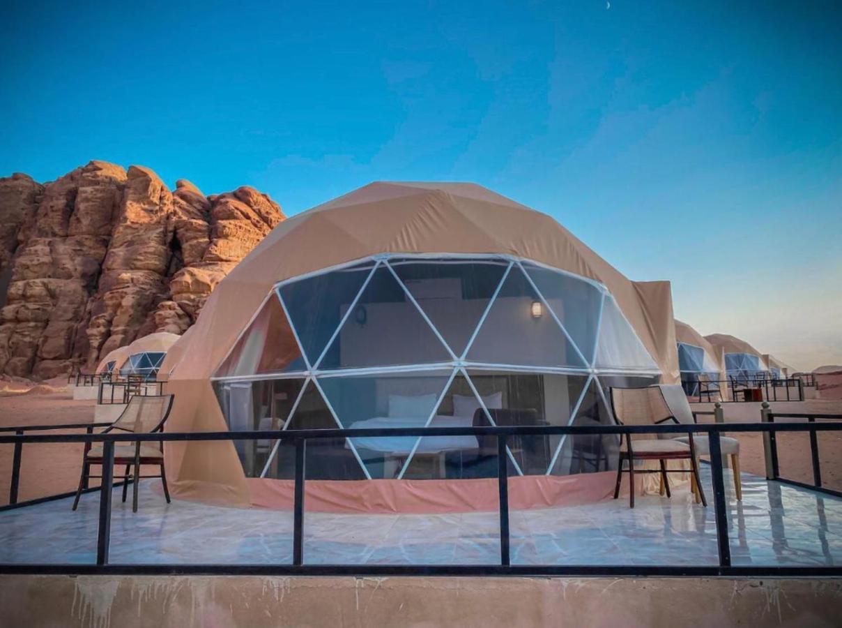 Sun Luxury Camp &Tour Lejlighed Wadi Rum Eksteriør billede