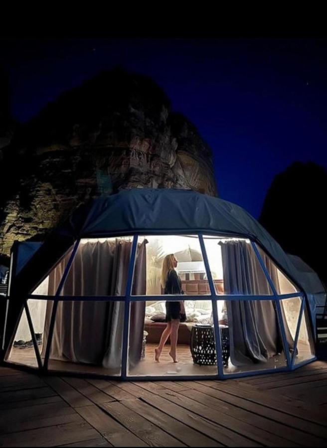 Sun Luxury Camp &Tour Lejlighed Wadi Rum Eksteriør billede