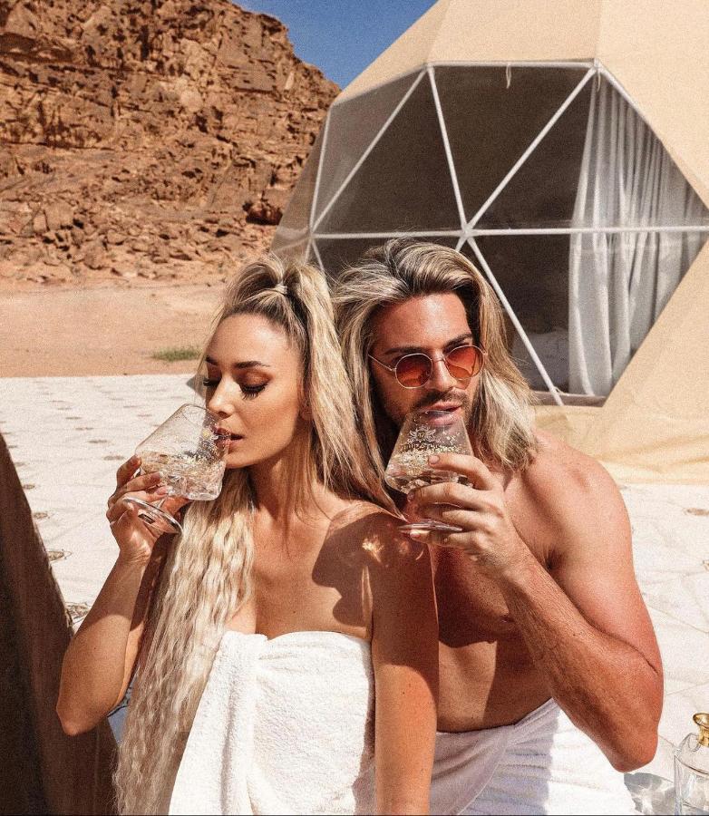 Sun Luxury Camp &Tour Lejlighed Wadi Rum Eksteriør billede