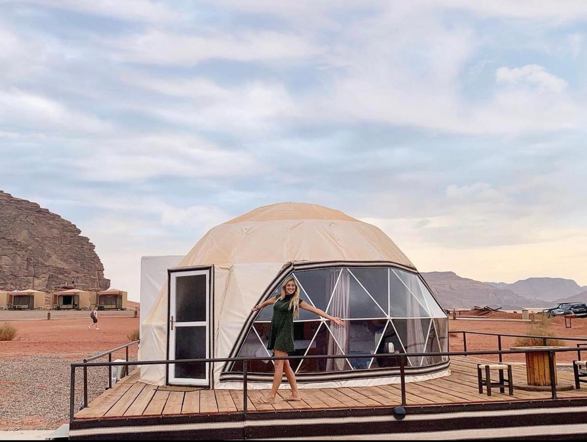 Sun Luxury Camp &Tour Lejlighed Wadi Rum Eksteriør billede