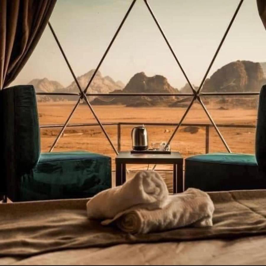 Sun Luxury Camp &Tour Lejlighed Wadi Rum Eksteriør billede